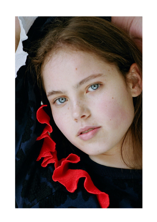 Out now! Emma Macgowan @imgmodels by @sophiaaerts styled by @gracealexanderstylist for Grit Summer 1