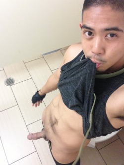 cumlovinjj:  Cutie asked for a nude pic but