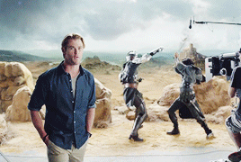 hemsworthis:  Chris Hemsworth - Foxtel Drama [x] 