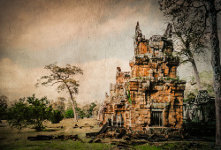 archatlas:    Angkor Wat     A series of images by Cheryl Marland of Angkor Wat.    Angkor Wat (Khmer: អង្គរវត្ត or “Capital Temple”) is a temple complex in Cambodia and the largest religious monument in the world, with the site