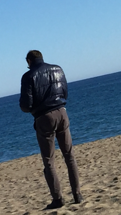 danbomber: Guy on the beach the other day