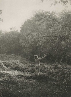 lostrosegarden:  Paul Bergon, “Diana” 1912