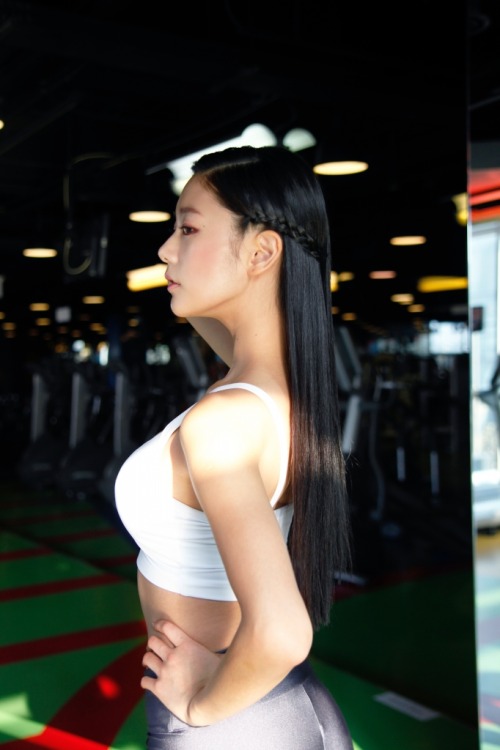 Clara Lee.