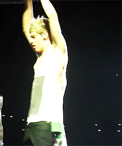 colormenarry-deactivated2015082:      x     
