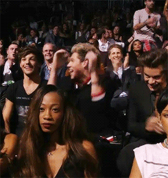 chonce:  Narry celebrating their award win x 