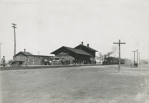 Railroad station, Las Cruces, New MexicoDate: 1904Negative Number: 009405