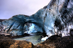 meowntain:  Kverkfjöll ice caves (by Gareth Codd Photography) 