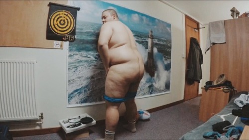 chubby-lovers-world: kindheartedcub: Grrrr Aarrrggghhhh I want to fuck him so bad!!