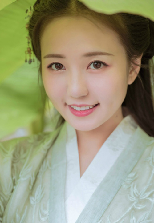 Traditional Chinese hanfu by -六十七-