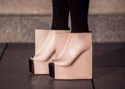 aestheticgoddess:  Rectangle shoes by Maria