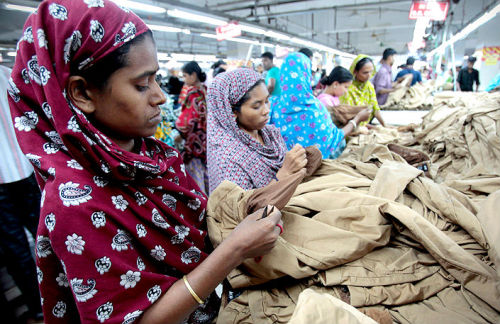 disahara: mindythings-blog: Please help the garment workers in Bangladesh. The Global North is wreak