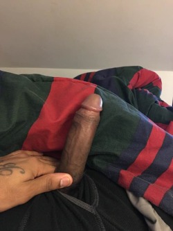 uknowdadeal5:  Dickslang! Can’t lie he in my top 3 that fucked me good. I just wanna eat that ass ONE more time… Would post more but we got potential.