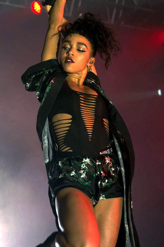 soph-okonedo: FKA twigs performing live on stage at Way Out West festival in Sweden,
