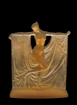 design-is-fine:  René Lalique, Suzanne,