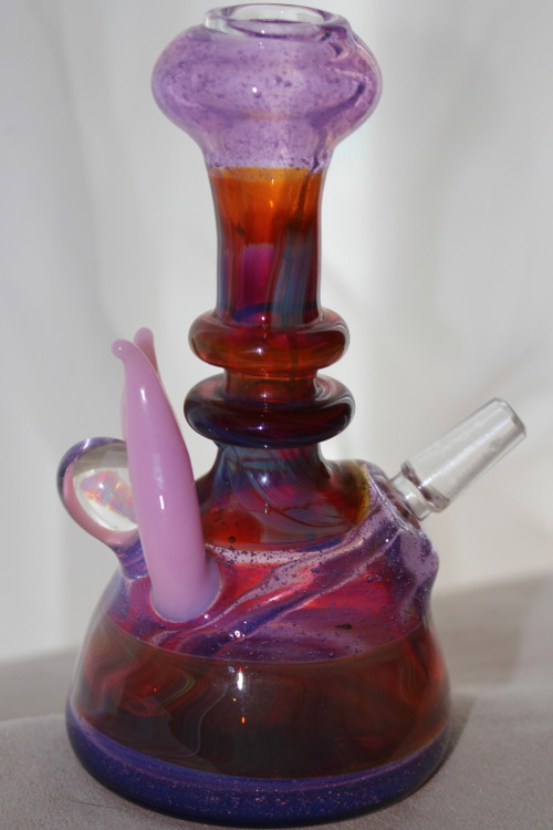 veeveeganja: oregonja: thctara: Doom Glass  Glad to see the doom baby getting love ❤️