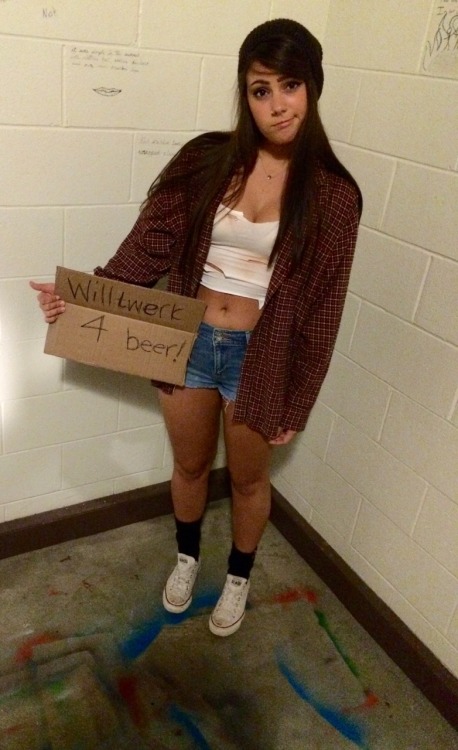 fromthewavves:  Happy Halloween Weekend!!