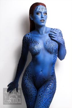 hotcosplaychicks:  Mystique by nadyasonika Follow us on Twitter - http://twitter.com/hotcosplaychick