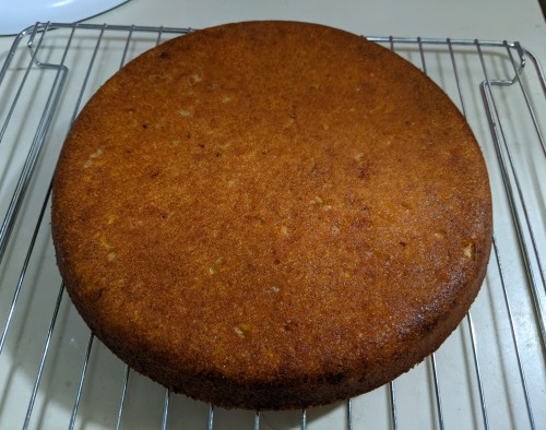 copperbadge:copperbadge:I made hawaij-spiced crispy onion cornbread for breakfast!The left image is 