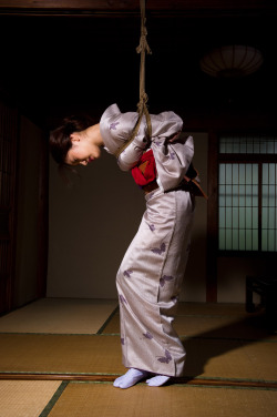shibarihowto:  Great shot from: kinbakushibariselfbondage Be sure to check them out @ http://ift.tt/1cALSYY and show them love.
