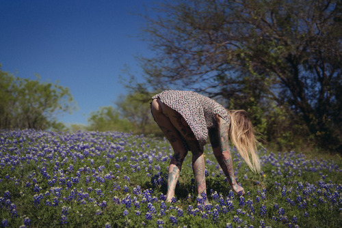 The beauty of a flower and a lady. w/Torrie BlakeSee more at www.onlyfans.com/daltoncampbell