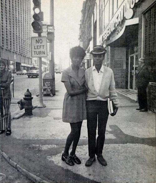 blackqueernotables:Donna Burkett and Manonia Evans: Became One of the first same-sexcouples to apply