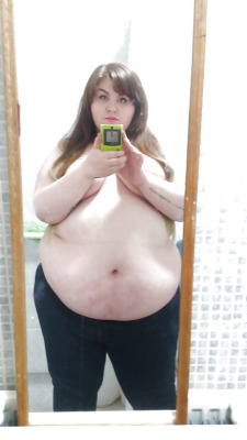 ssbbwfeedeeloveblog: Wanna hook up with a