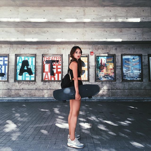 heroinchiq:  by @prettyfrowns at INSTAGRAM: http://bit.ly/1fT6xsN | more likes by