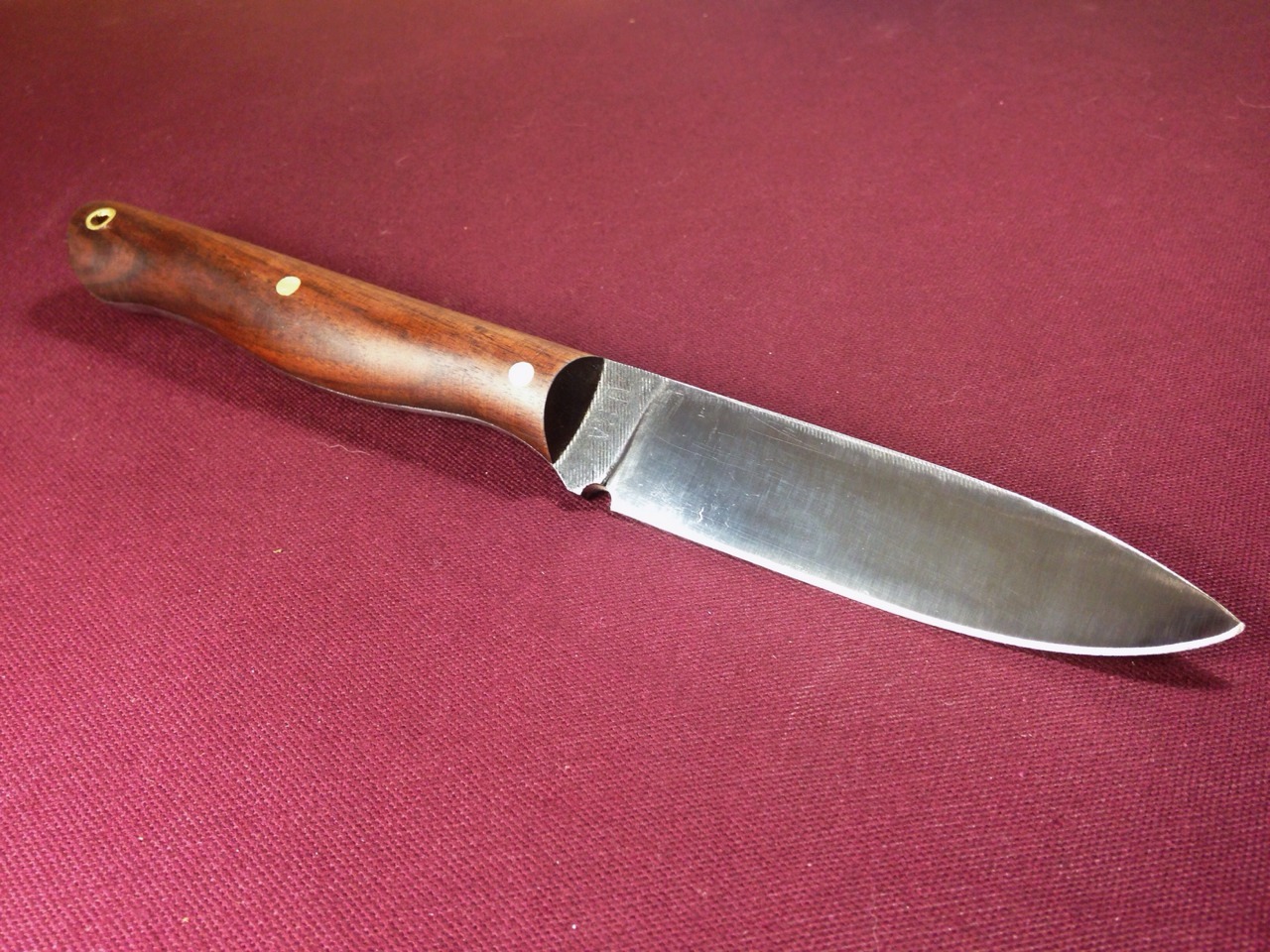 manversuslife:  Bushcraft knife from a file.  Walnut scalesWww.tindallknives.com
