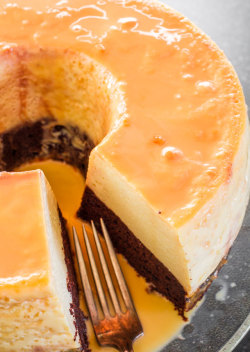 do-not-touch-my-food:  Flan Cake 