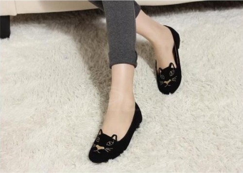 laceyfashionista:  Casual Women’s Flat Shoes With Cheap Sweet Cat Round Toe Design