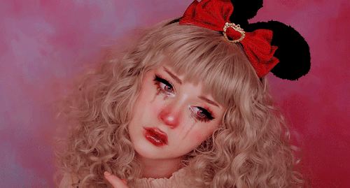 anzujaamu | crying doll