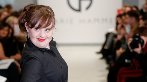 mashable:Makeup. Check. Fierce walk. Check. Make history. Check!Jamie Brewer just became the first model with Down syndrome to walk in New York Fashion Week. 