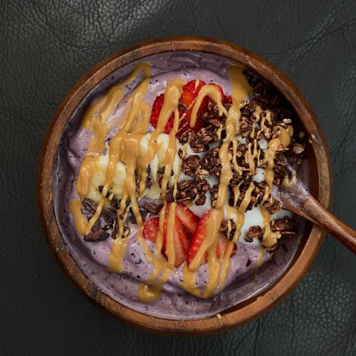 4 INGREDIENT SMOOTHIE BOWL