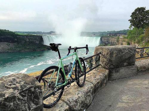 brodiebikes: @gaz0n TFW when you solo drill it to feel the power of the falls. #EscapeEveryday #adve