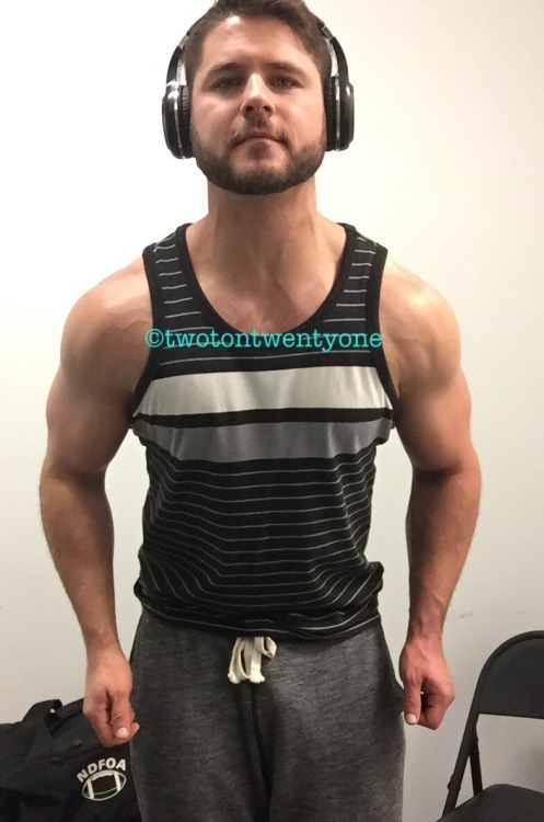 twotontwentyone:@fitmunk tagged me for six selfies. I think maybe one or two of these haven’t been posted before. First pic is my sleepy tired ass right now.