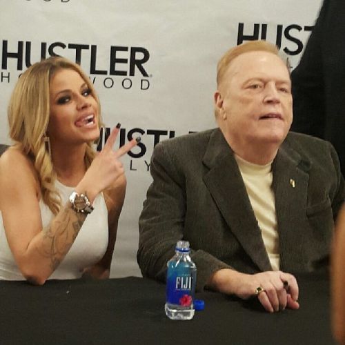 Porn Pics My idol 💕 #larryflynt @hustlermag @hustlerstores