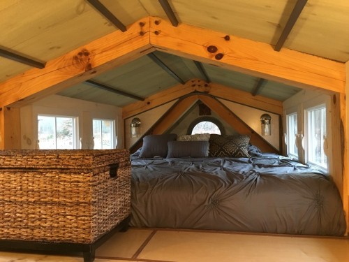 tinyhousetown:  The Creek Cottage (320 sq ft)