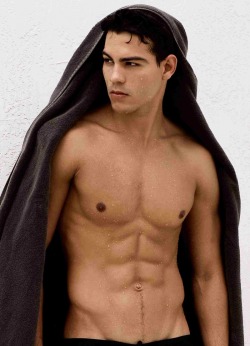 men-who-inspire-me:  Ray Diaz 