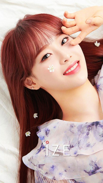 Loona Chuu Lockscreens (Request)