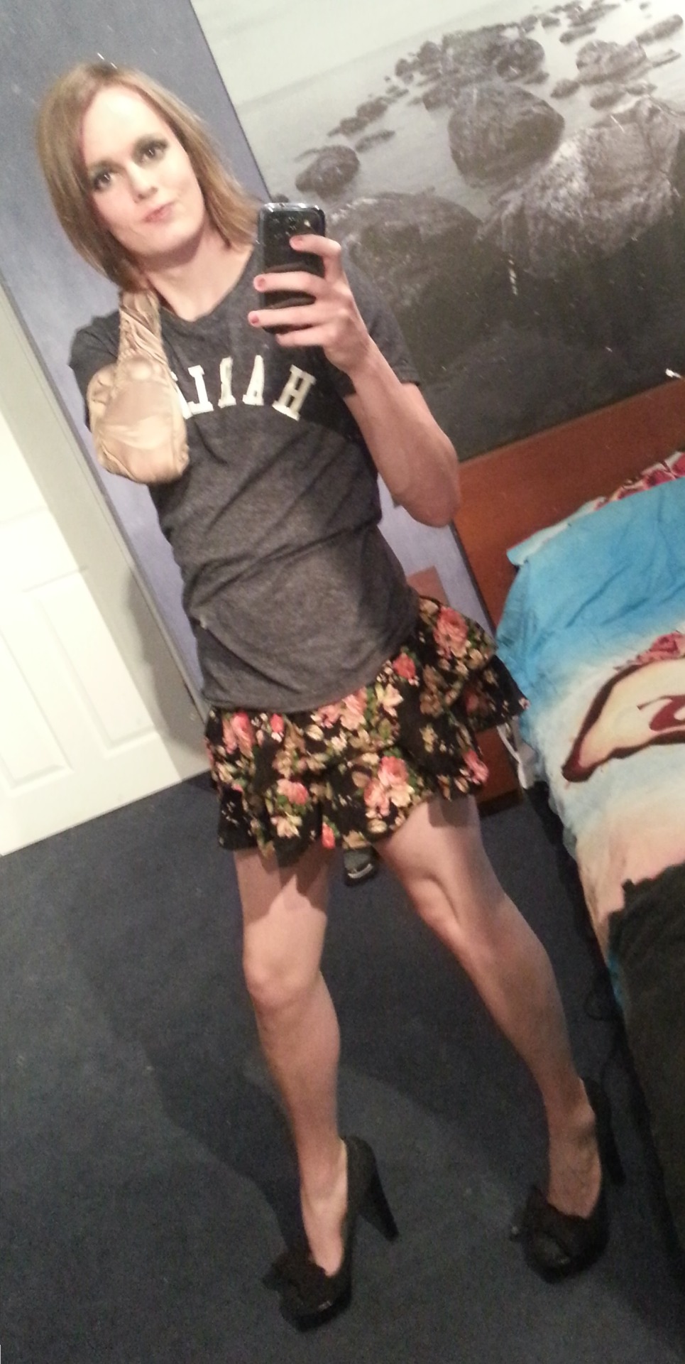 trapdragon:  More casual, less “Holy Sh*tf*ck - I hope I’m in a dream”