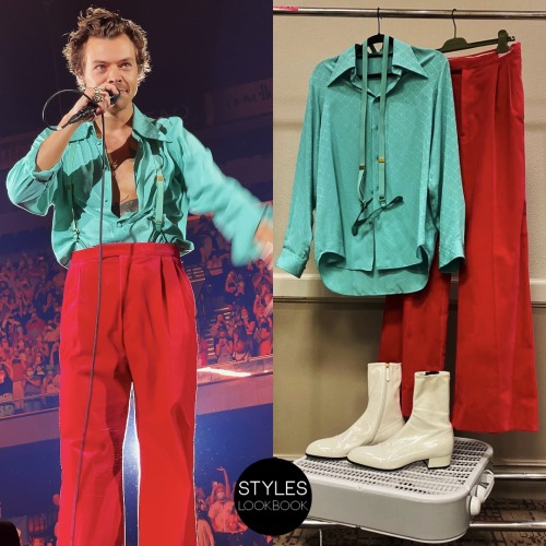 For his first Love On Tour show in Uncasville, Harry wore a custom Gucci look featuring a patterned 