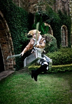 cosplayando:  more Shingeki no Kyoujin cosplay Cosplayer: Selia Liao