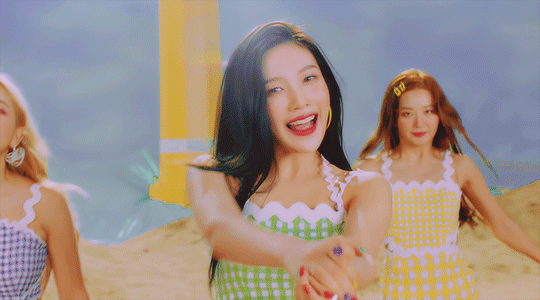 jwoys: joy :: ‘umpah umpah’ mv