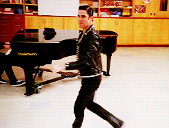 sophisticatedloserchick:favorite glee character meme » five outfits (3/5)