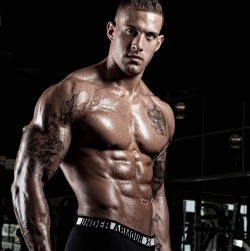 cj-gymspiration:  #Gymspiration… #TattooTues 