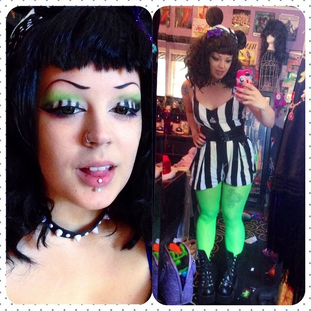 happyun-birthday:  It’s show time!💜👻💚 #horrorkei #beetlejuice