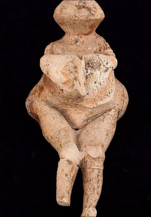 theolduvaigorge: “Tiny 23,000-year-old mammoth ivory figurine discovered in the Bryansk region of Ru