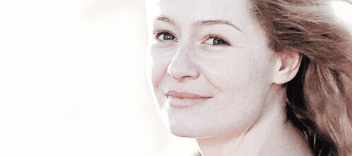 queenlegolas: I have not seen my niece smile in a long time. She was a girl when they brought her fa