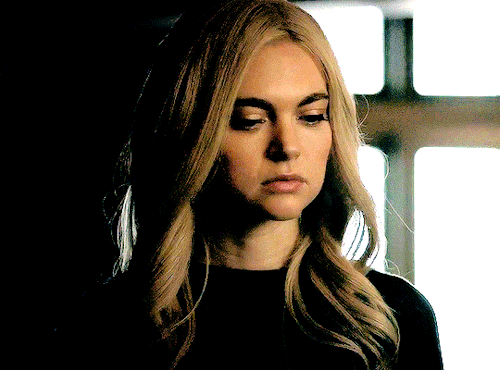 lizzie-saltzman:↳ HIZZIE WEEK DAY 1/7 [ FAVORITE SCENE ]S1E10: There’s A World Where Your Drea