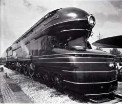 retrosci-fi:  “1939 S1 - Penn RR - largest passenger locomotive ever built - could not compete, only one built.” ~retro-futurism  @empoweredinnocence